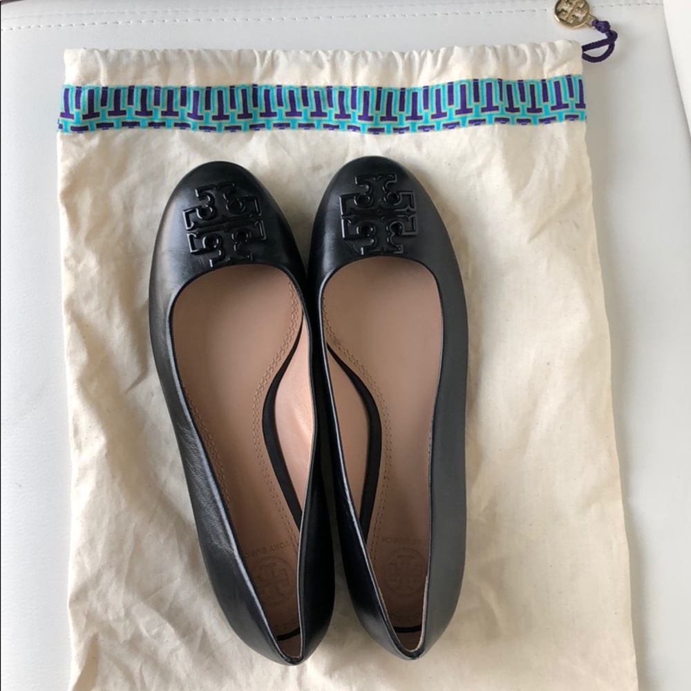 Shoes - Picture 2 of 8
